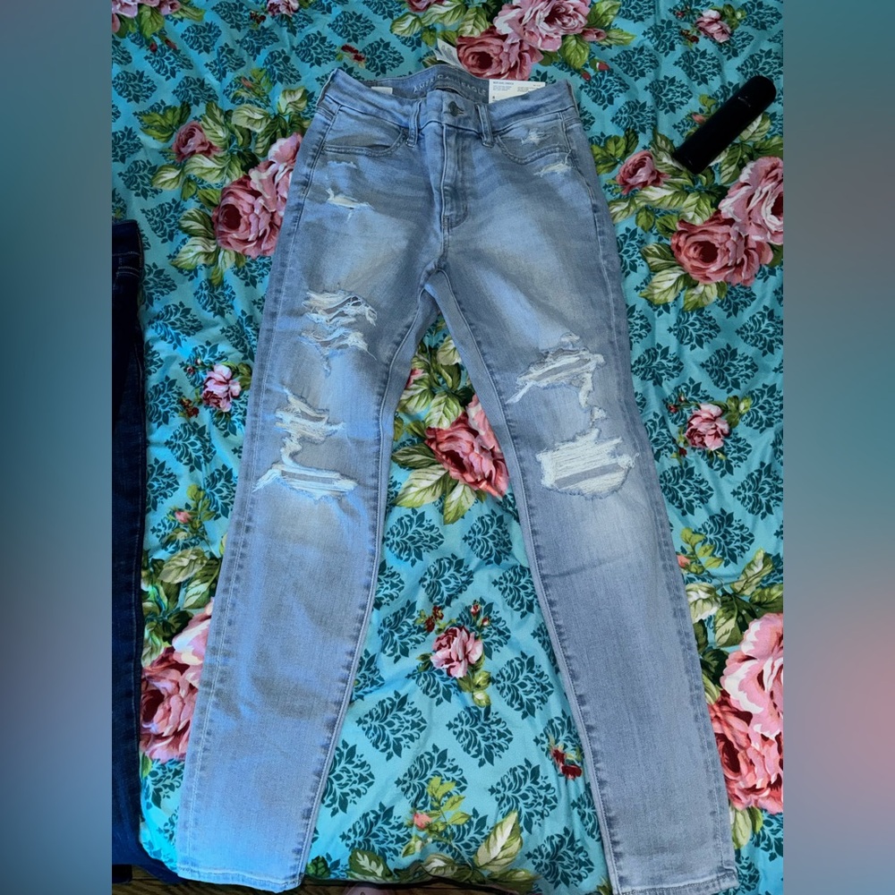 American Eagle Outfitters Light Blue Ripped Skinny Jeans